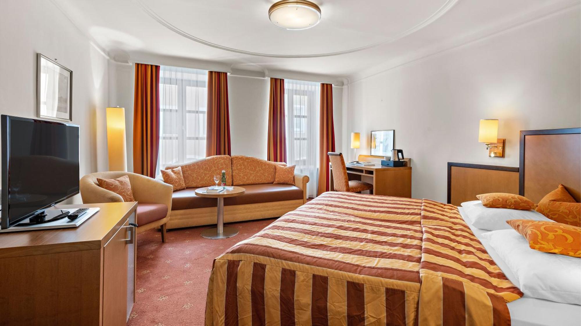Ambiance Hotel - Braunau - Simbach Braunau am Inn Esterno foto